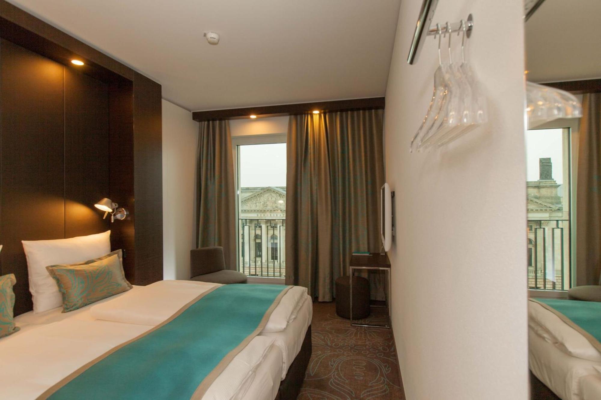 Motel One Berlin-Potsdamer Platz Exterior photo