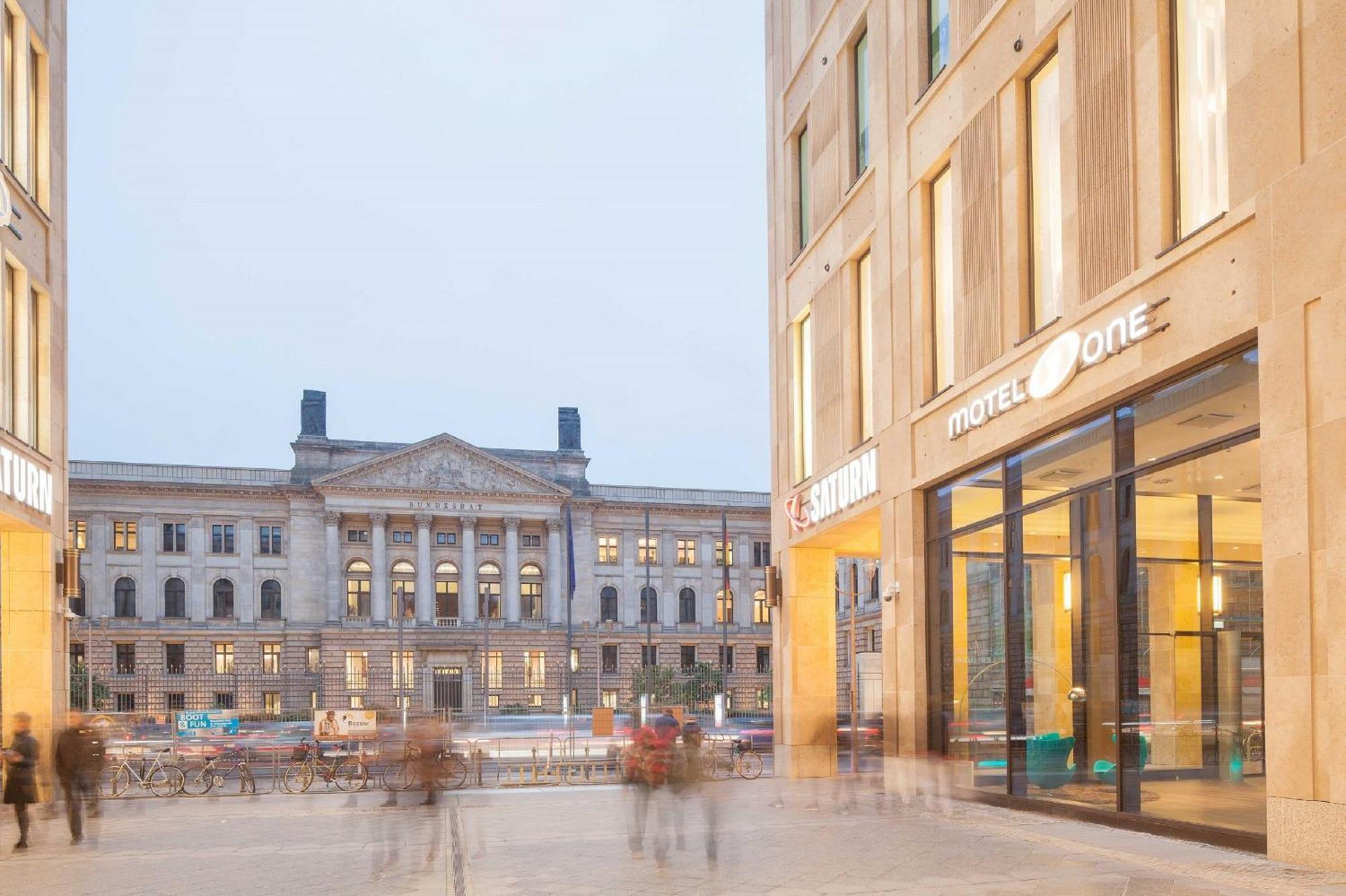 Motel One Berlin-Potsdamer Platz Exterior photo