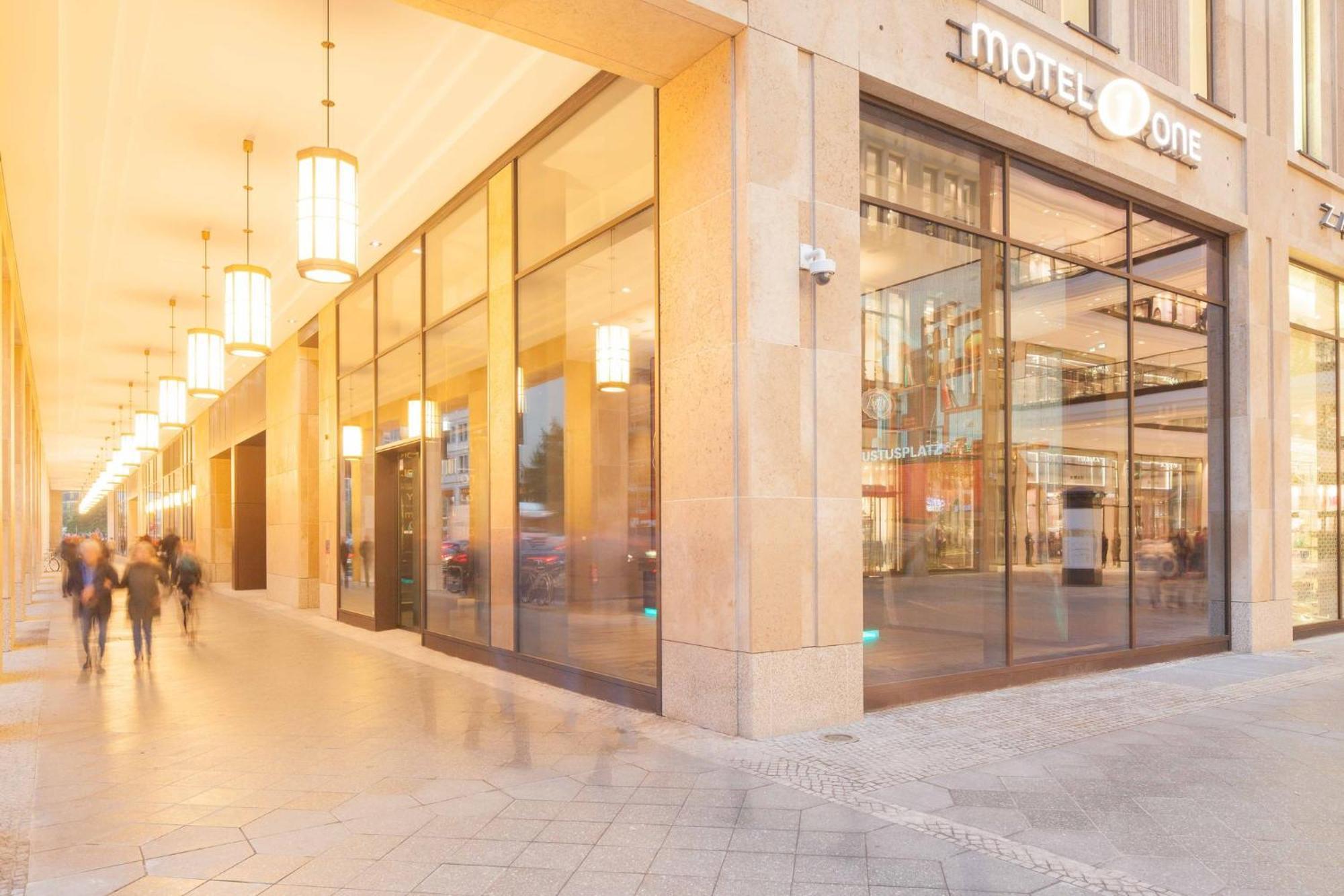 Motel One Berlin-Potsdamer Platz Exterior photo