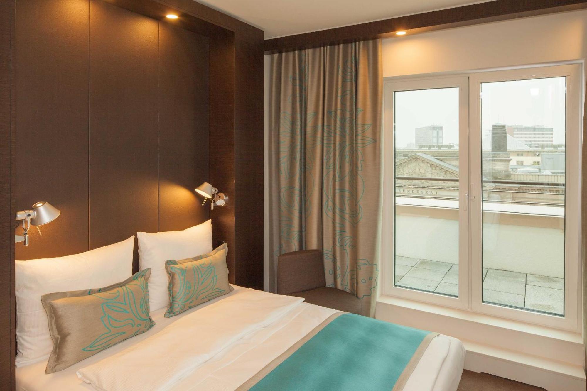 Motel One Berlin-Potsdamer Platz Exterior photo